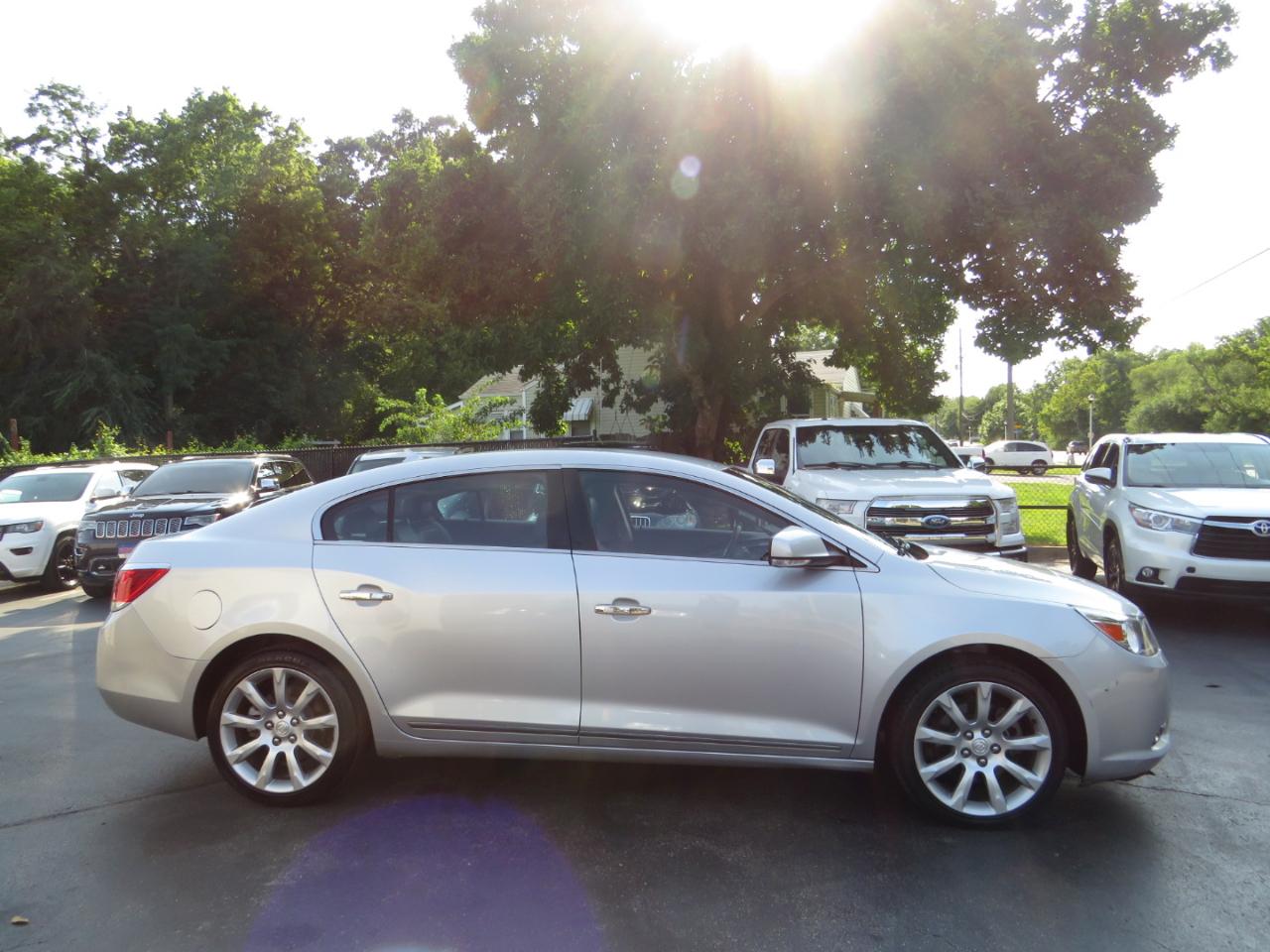 Buick LaCrosse 4dr Sdn Touring FWD 2012