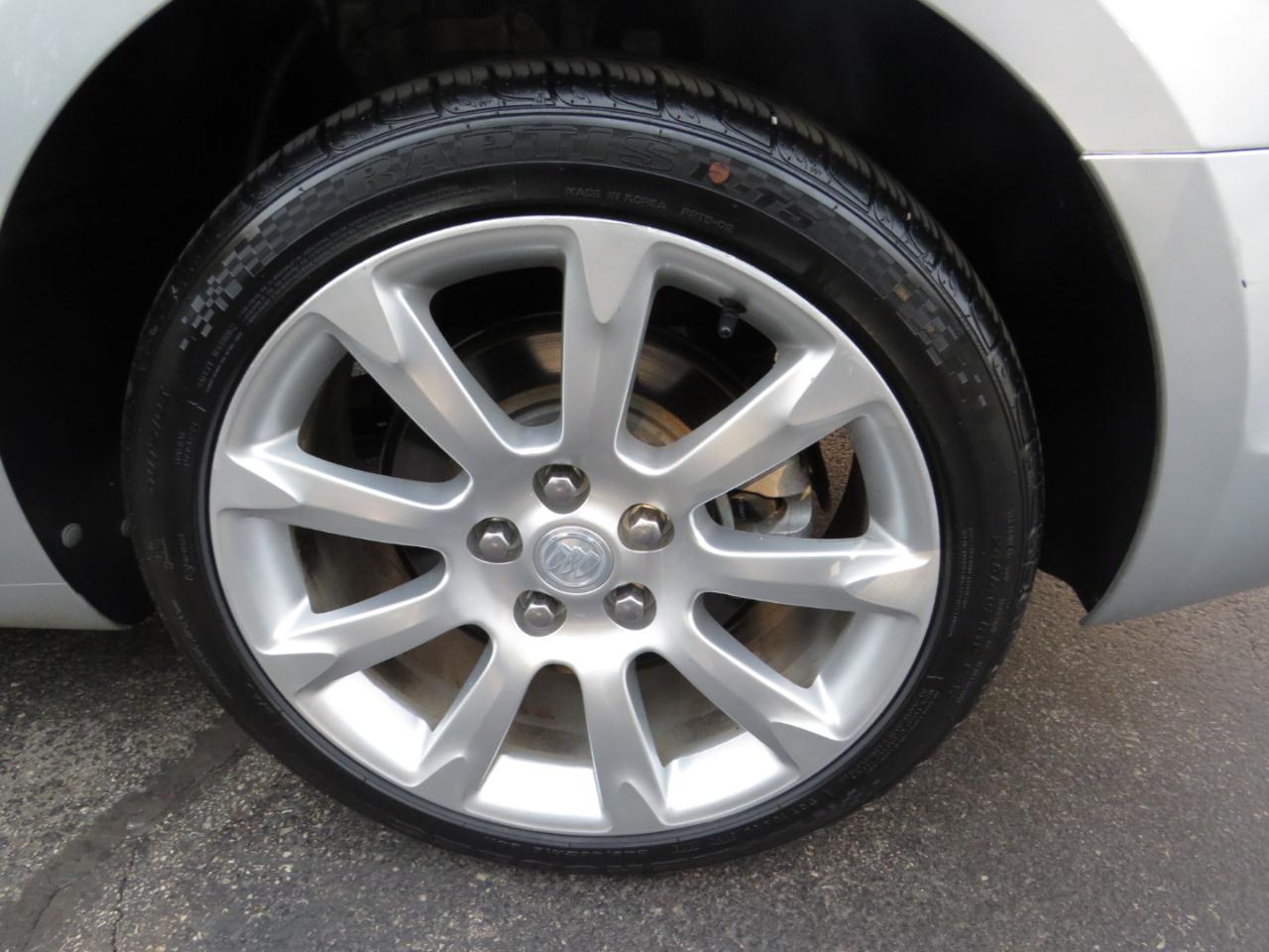 Buick LaCrosse 4dr Sdn Touring FWD 2012