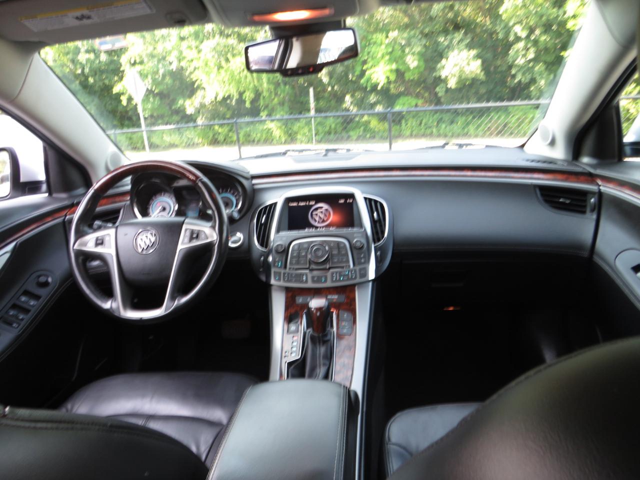 Buick LaCrosse 4dr Sdn Touring FWD 2012
