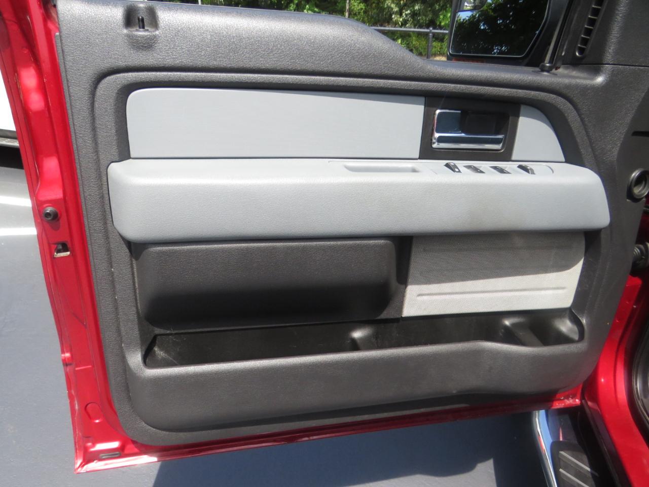 Ford F-150 4WD SuperCrew 145" King Ranch 2014