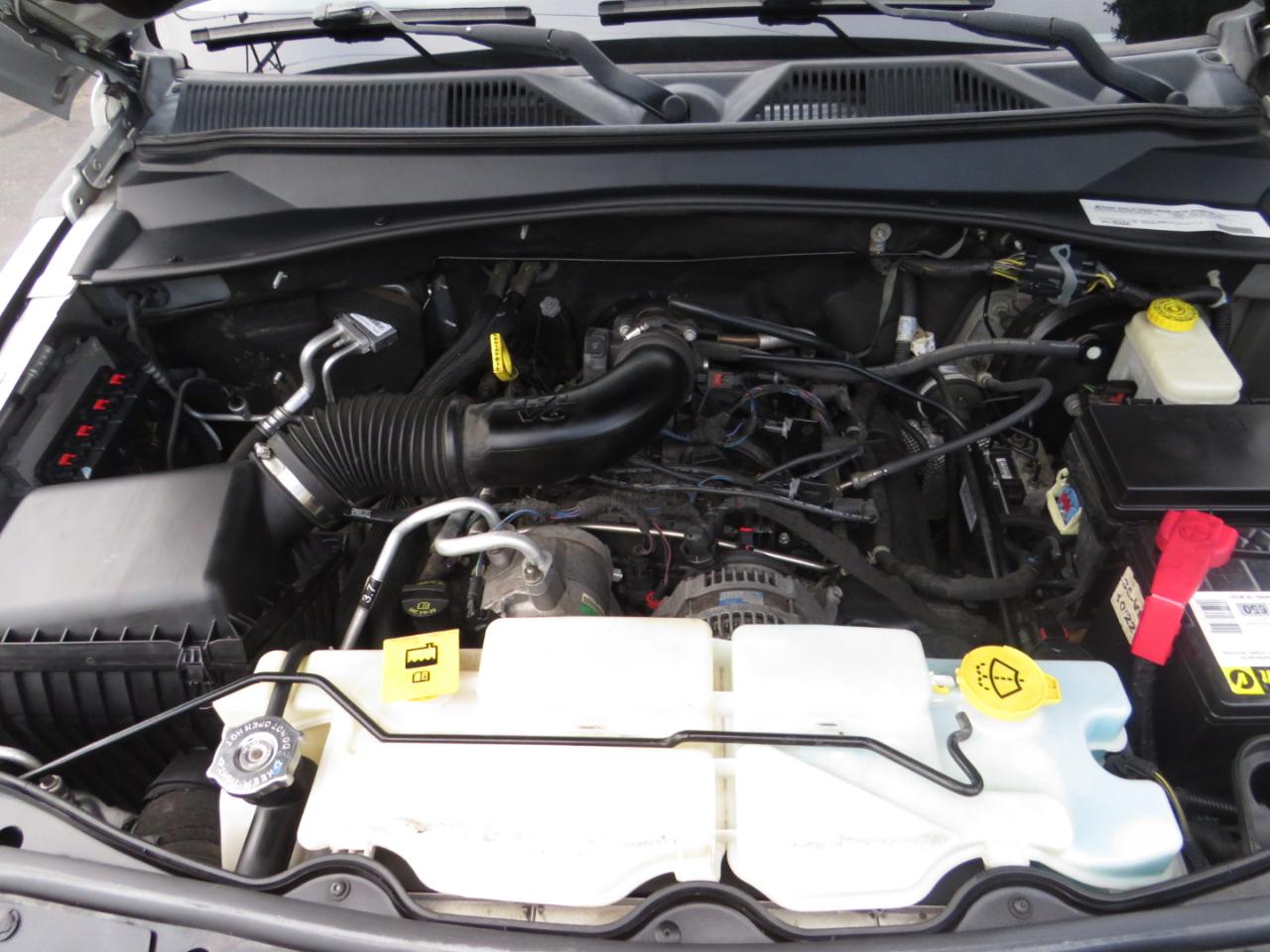 Jeep Liberty 4WD 4dr Sport 2012