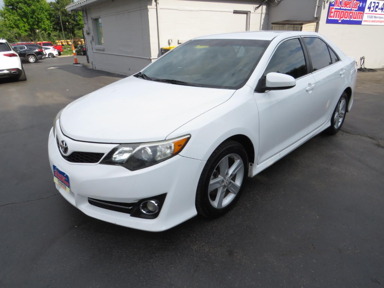 Toyota Camry 4dr Sdn I4 Auto SE Sport Limited Edition (Natl) 2012
