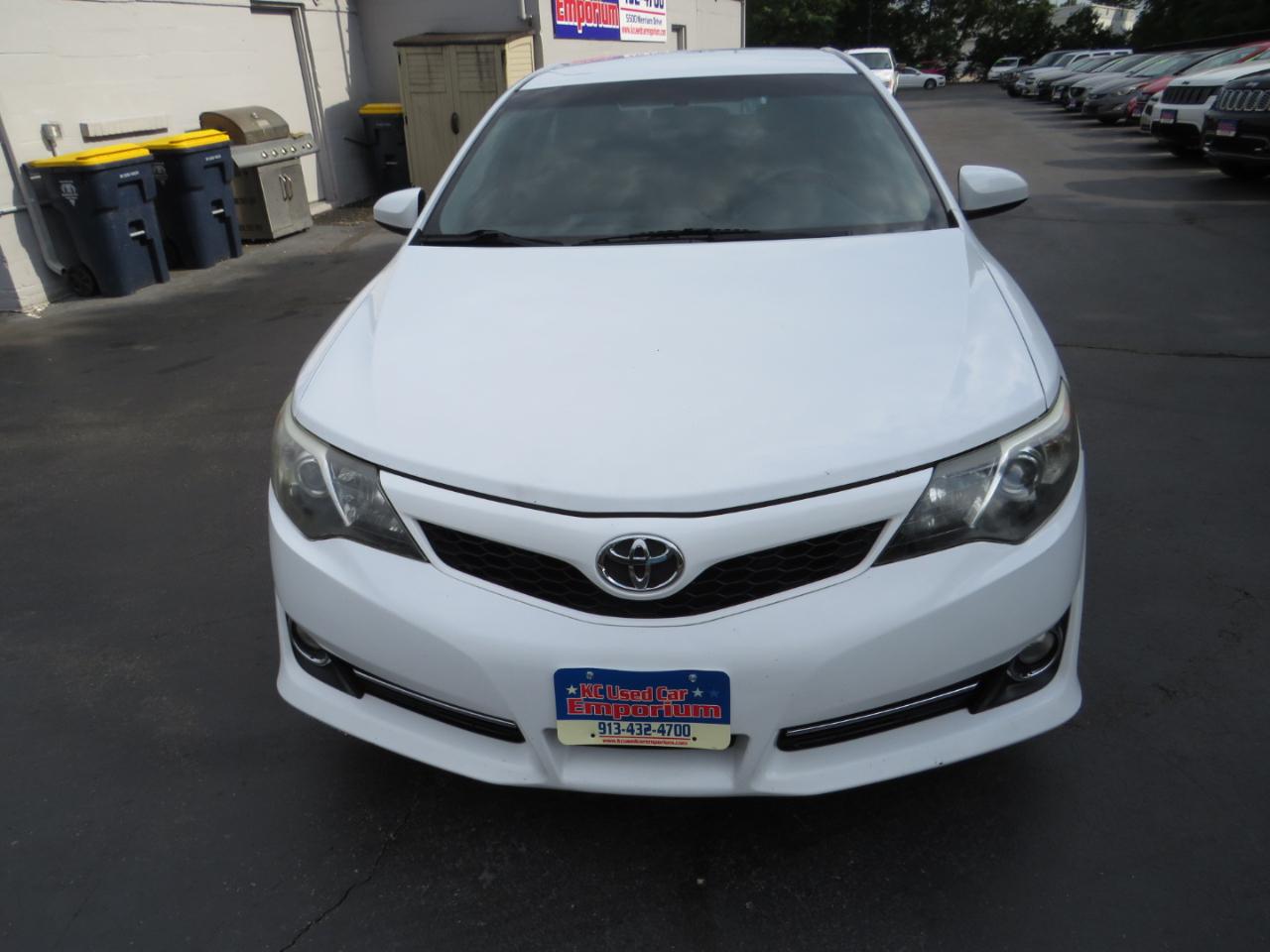 Toyota Camry 4dr Sdn I4 Auto SE Sport Limited Edition (Natl) 2012