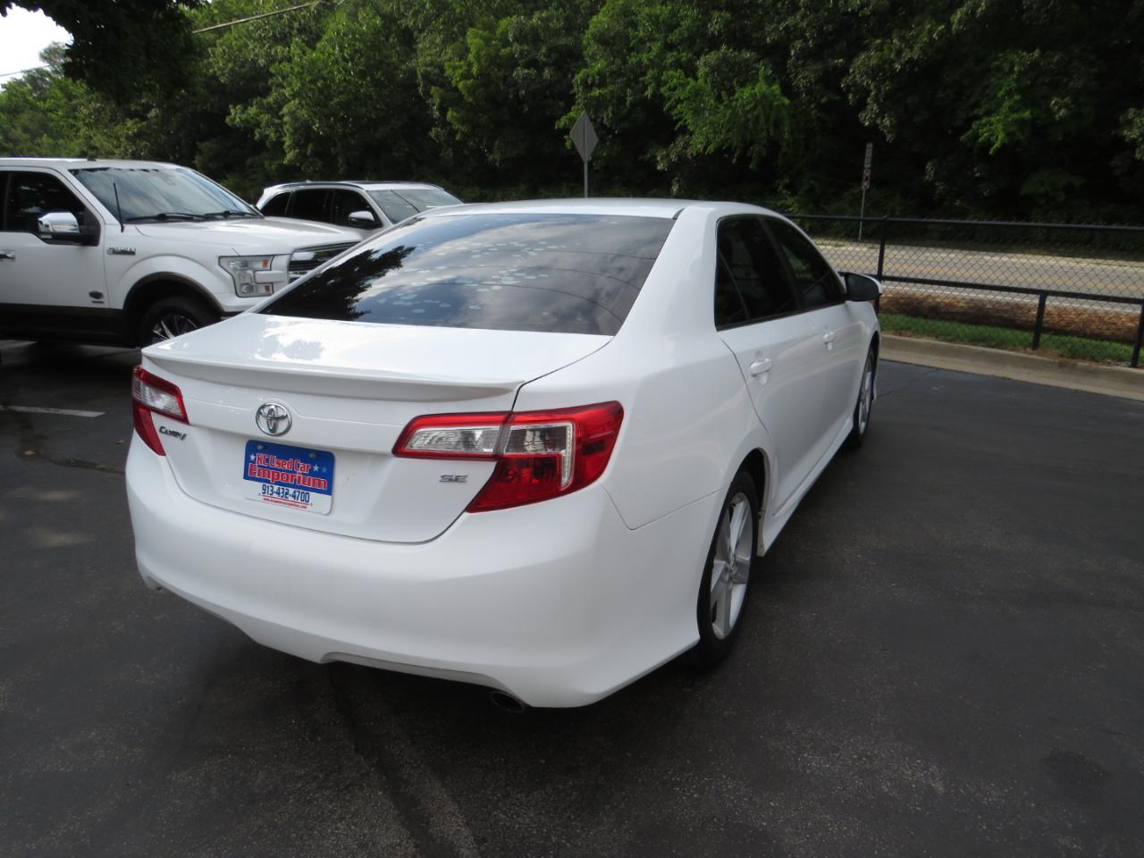 Toyota Camry 4dr Sdn I4 Auto SE Sport Limited Edition (Natl) 2012