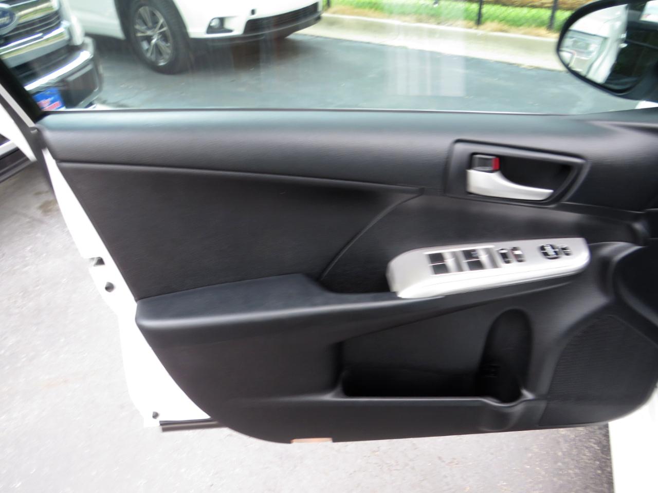 Toyota Camry 4dr Sdn I4 Auto SE Sport Limited Edition (Natl) 2012