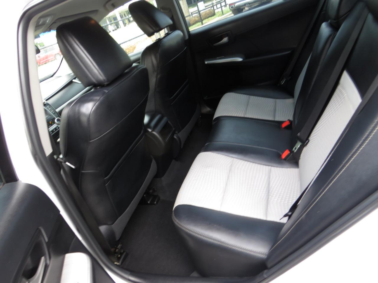 Toyota Camry 4dr Sdn I4 Auto SE Sport Limited Edition (Natl) 2012