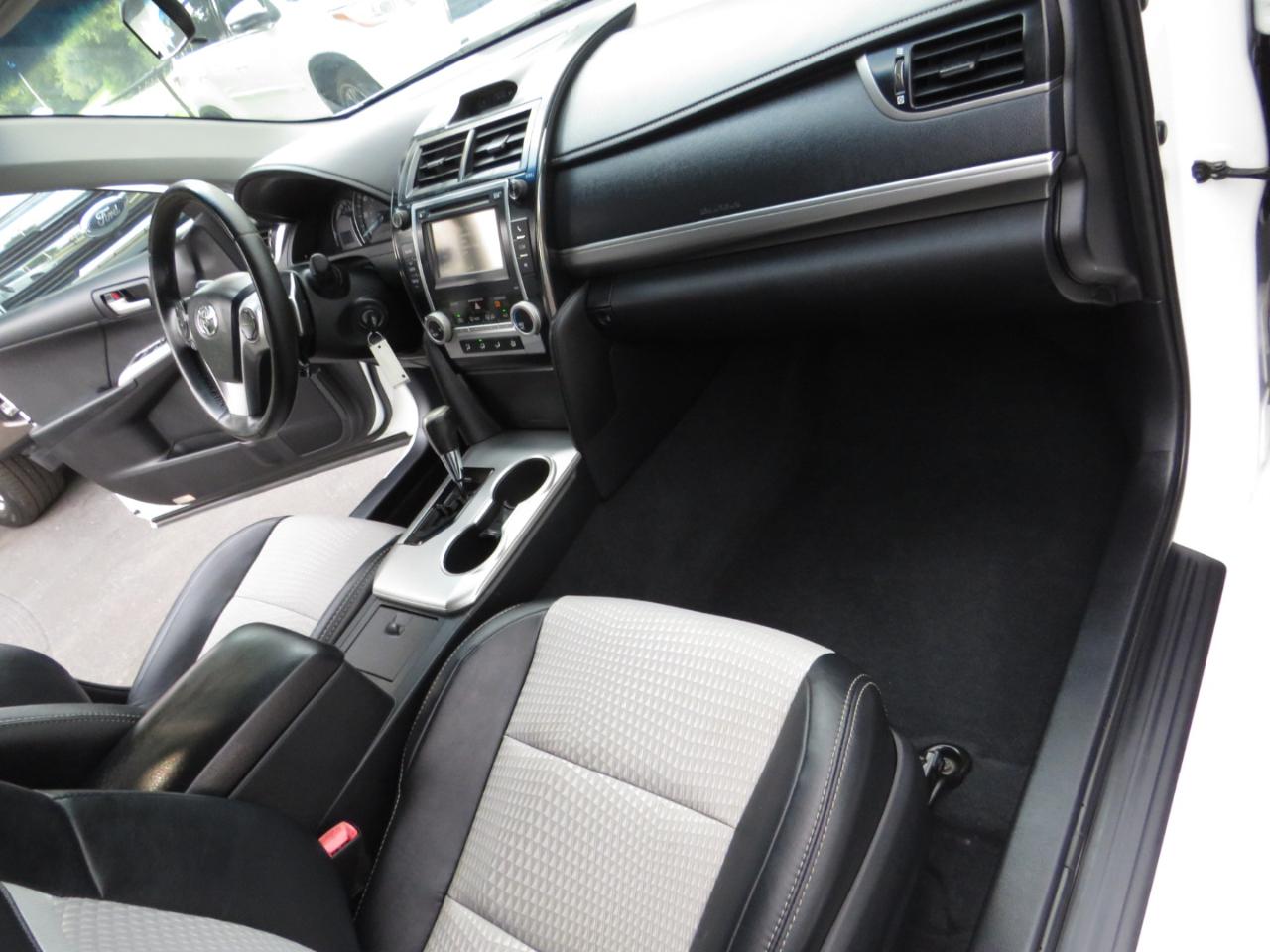 Toyota Camry 4dr Sdn I4 Auto SE Sport Limited Edition (Natl) 2012