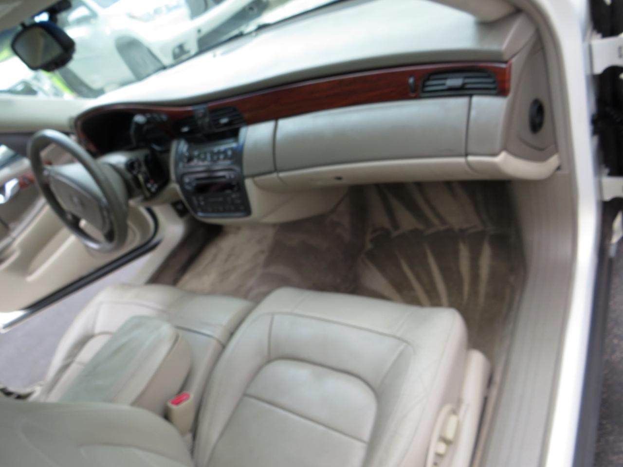 Cadillac DeVille 4dr Sdn 2004