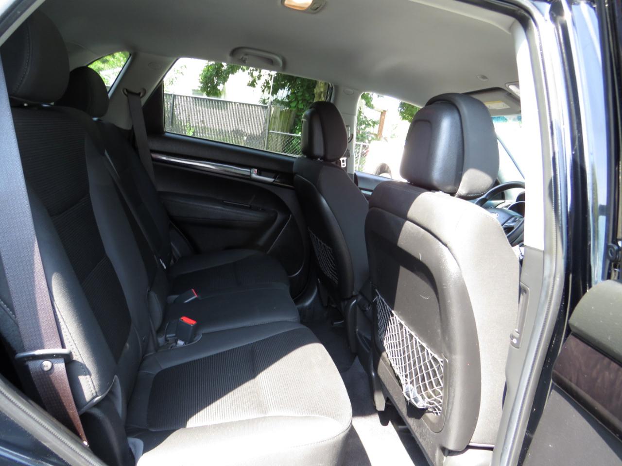 Kia Sorento AWD 4dr V6 LX 2015