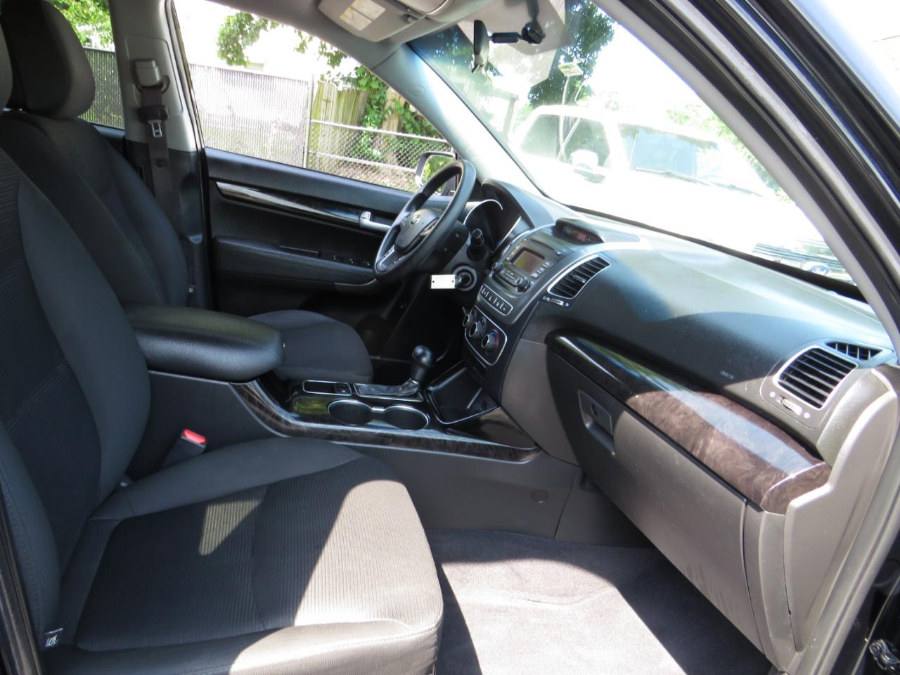 Kia Sorento AWD 4dr V6 LX 2015