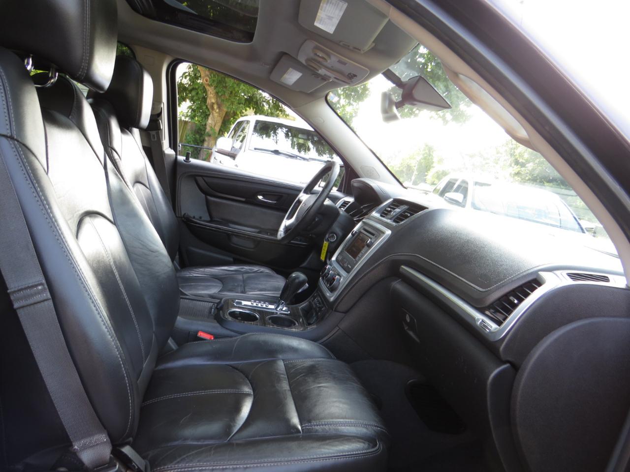 GMC Acadia FWD 4dr SLT w/SLT-1 2015