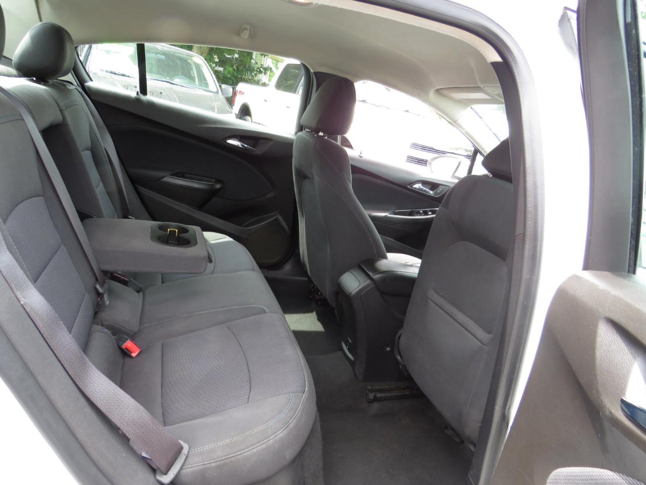 Chevrolet Cruze 4dr Sdn 1.4L LT w/1SD 2017