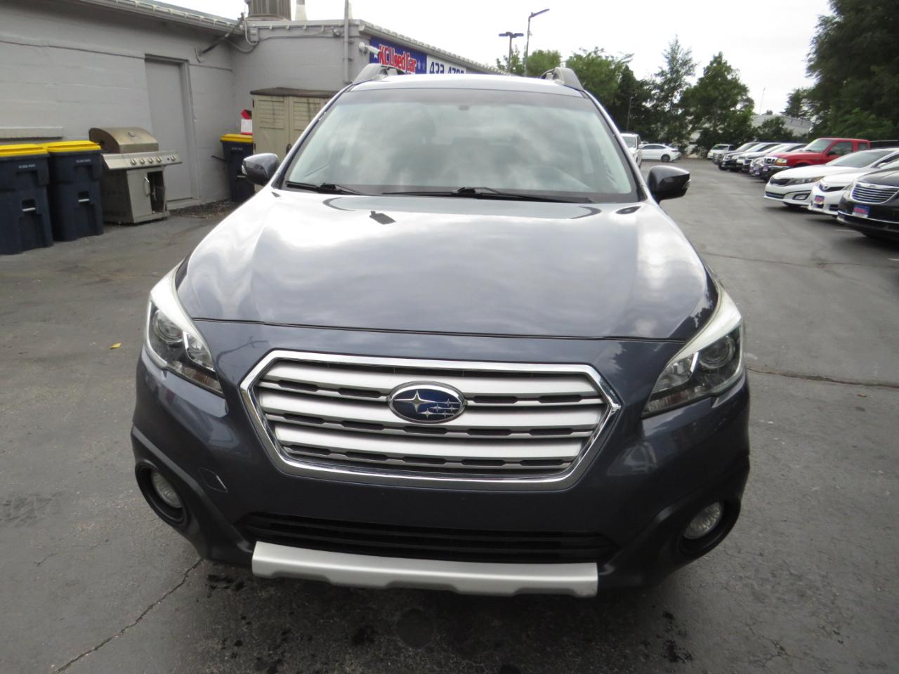 Subaru Outback 4dr Wgn 3.6R Limited 2015