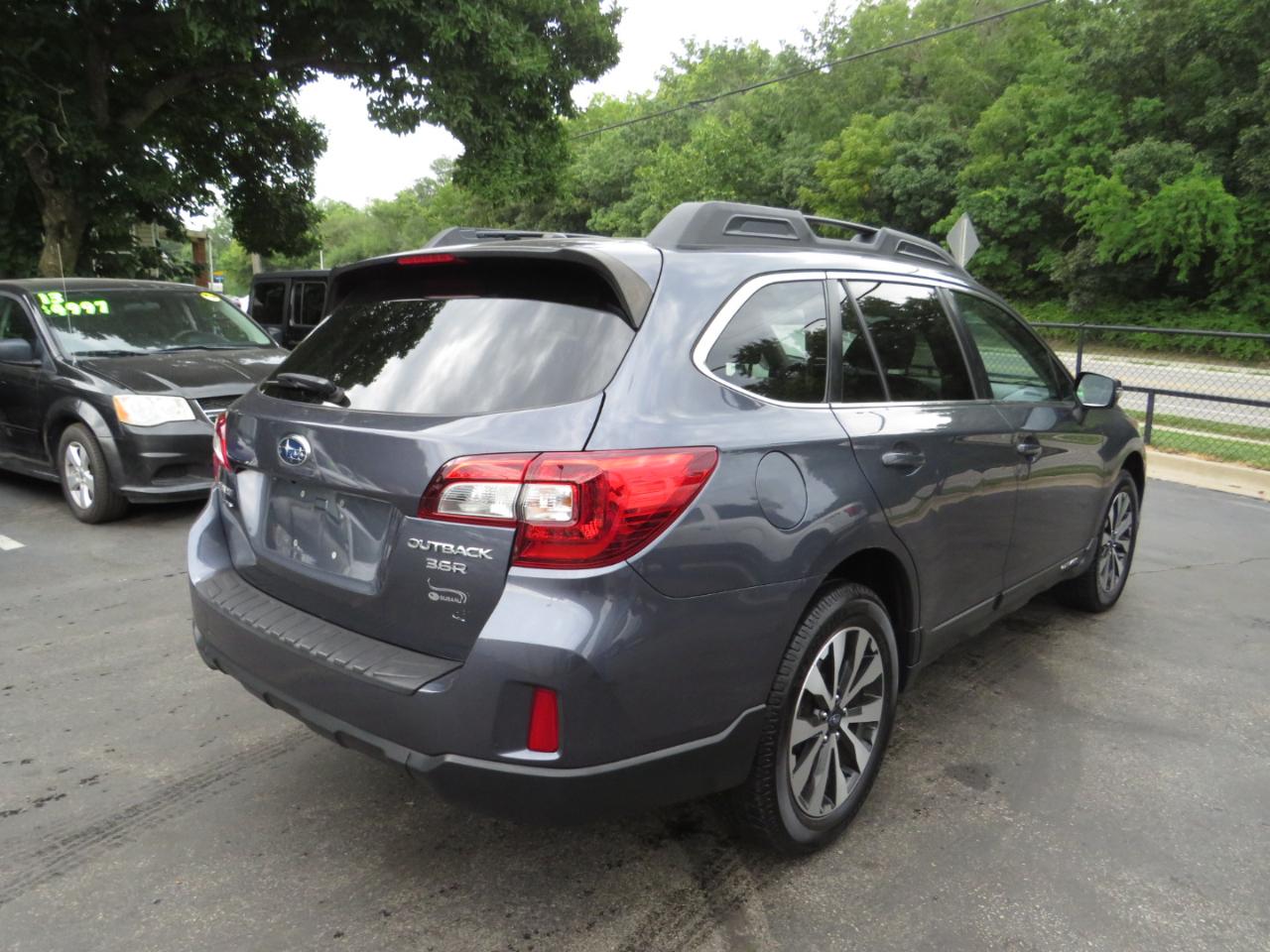 Subaru Outback 4dr Wgn 3.6R Limited 2015