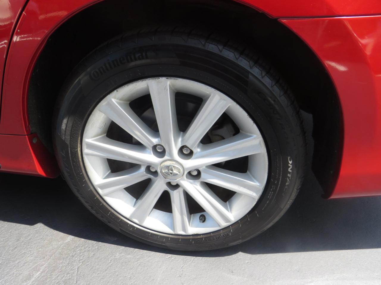 Toyota Camry Hybrid 4dr Sdn XLE (Natl) 2012