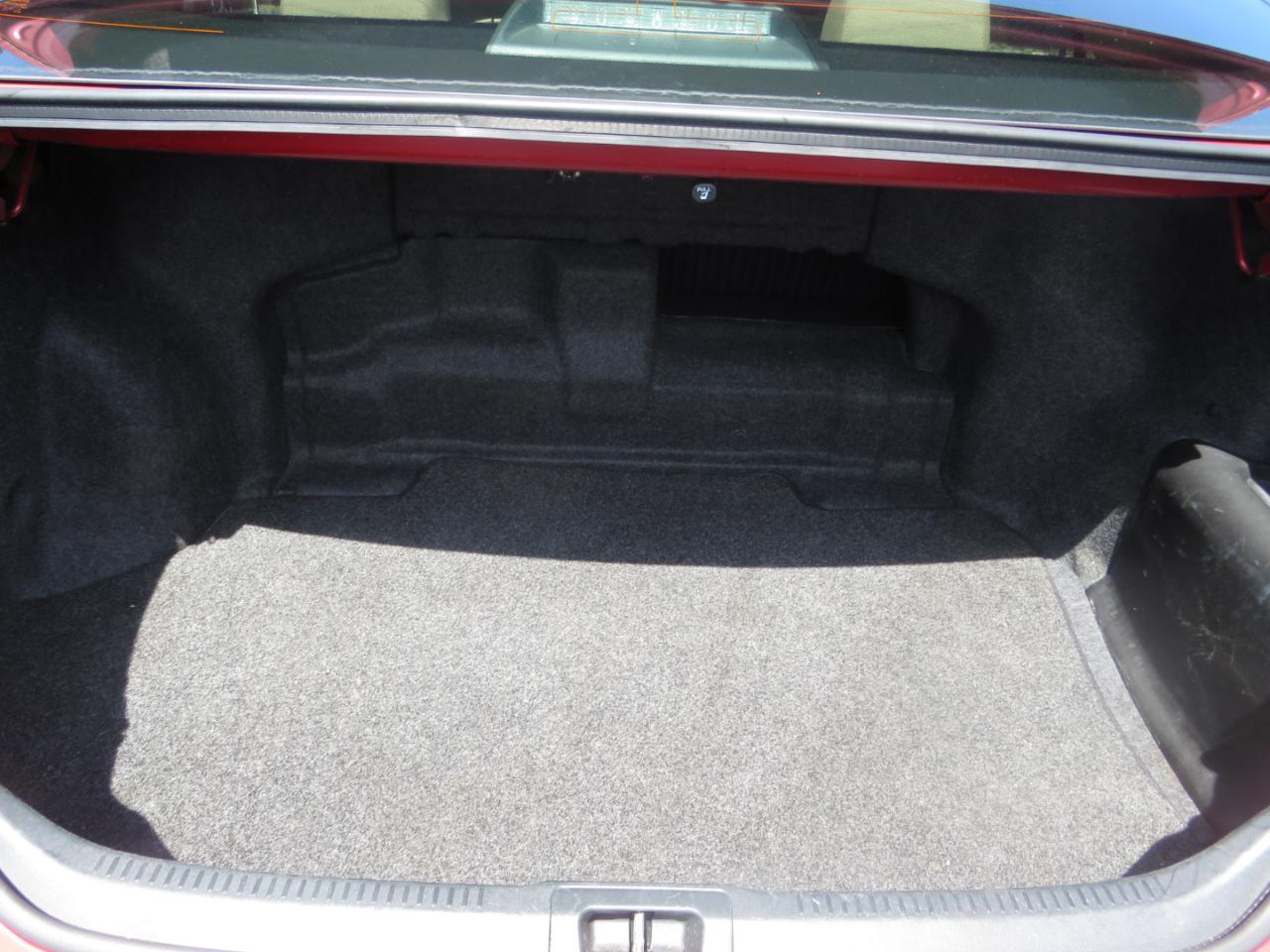 Toyota Camry Hybrid 4dr Sdn XLE (Natl) 2012