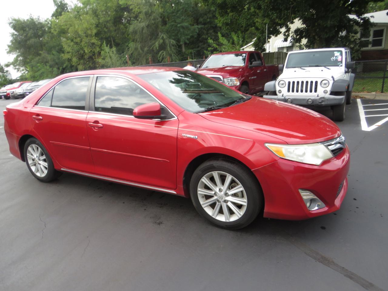 Toyota Camry Hybrid 4dr Sdn XLE (Natl) 2012