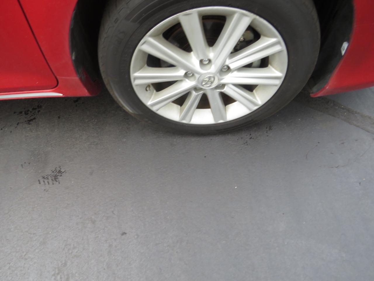 Toyota Camry Hybrid 4dr Sdn XLE (Natl) 2012