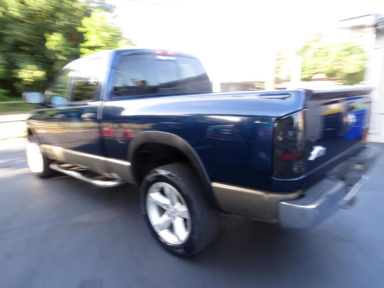 Dodge Ram 1500 4WD Quad Cab 140.5" SLT 2008