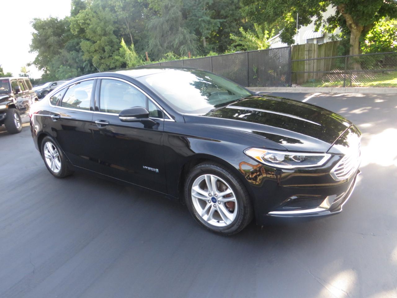 Ford Fusion Hybrid SE FWD 2018