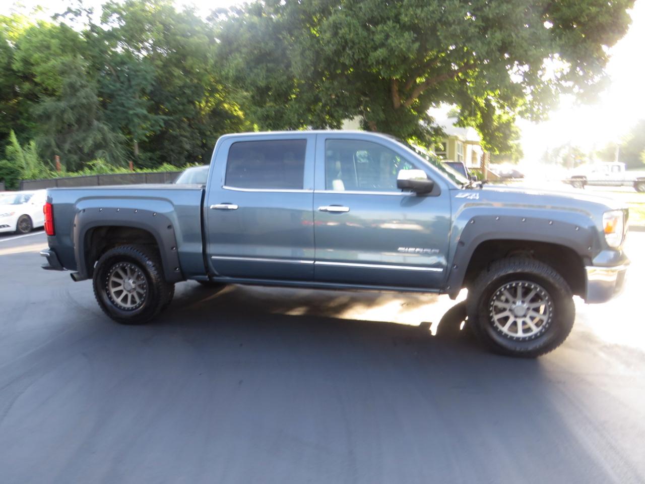 GMC Sierra 1500 4WD Crew Cab 143.5" SLT 2014