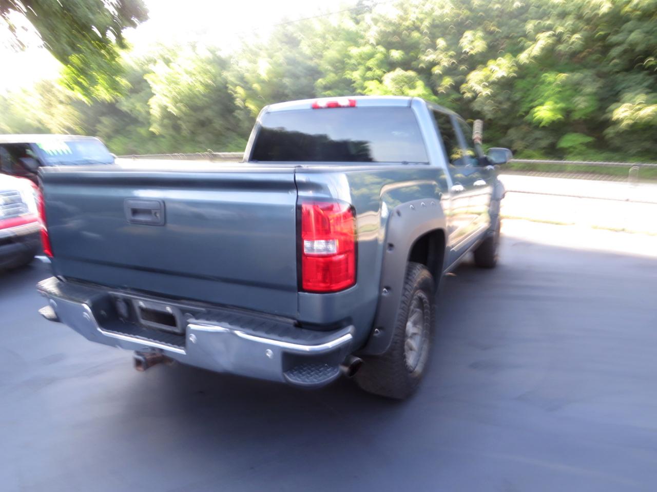 GMC Sierra 1500 4WD Crew Cab 143.5" SLT 2014