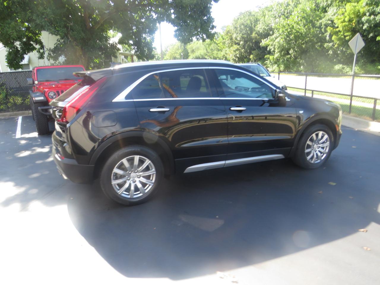 Cadillac XT4 AWD 4dr Premium Luxury 2022