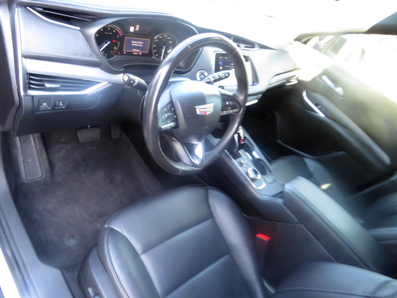 Cadillac XT4 AWD 4dr Premium Luxury 2022