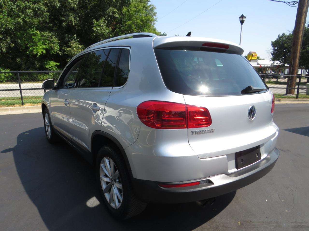 Volkswagen Tiguan 2.0T Wolfsburg Edition FWD 2017