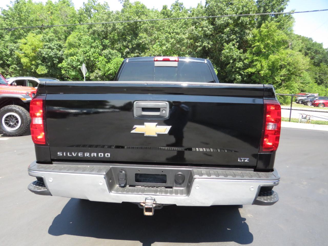 Chevrolet Silverado 1500 4WD Crew Cab 153.0" LTZ w/2LZ 2015