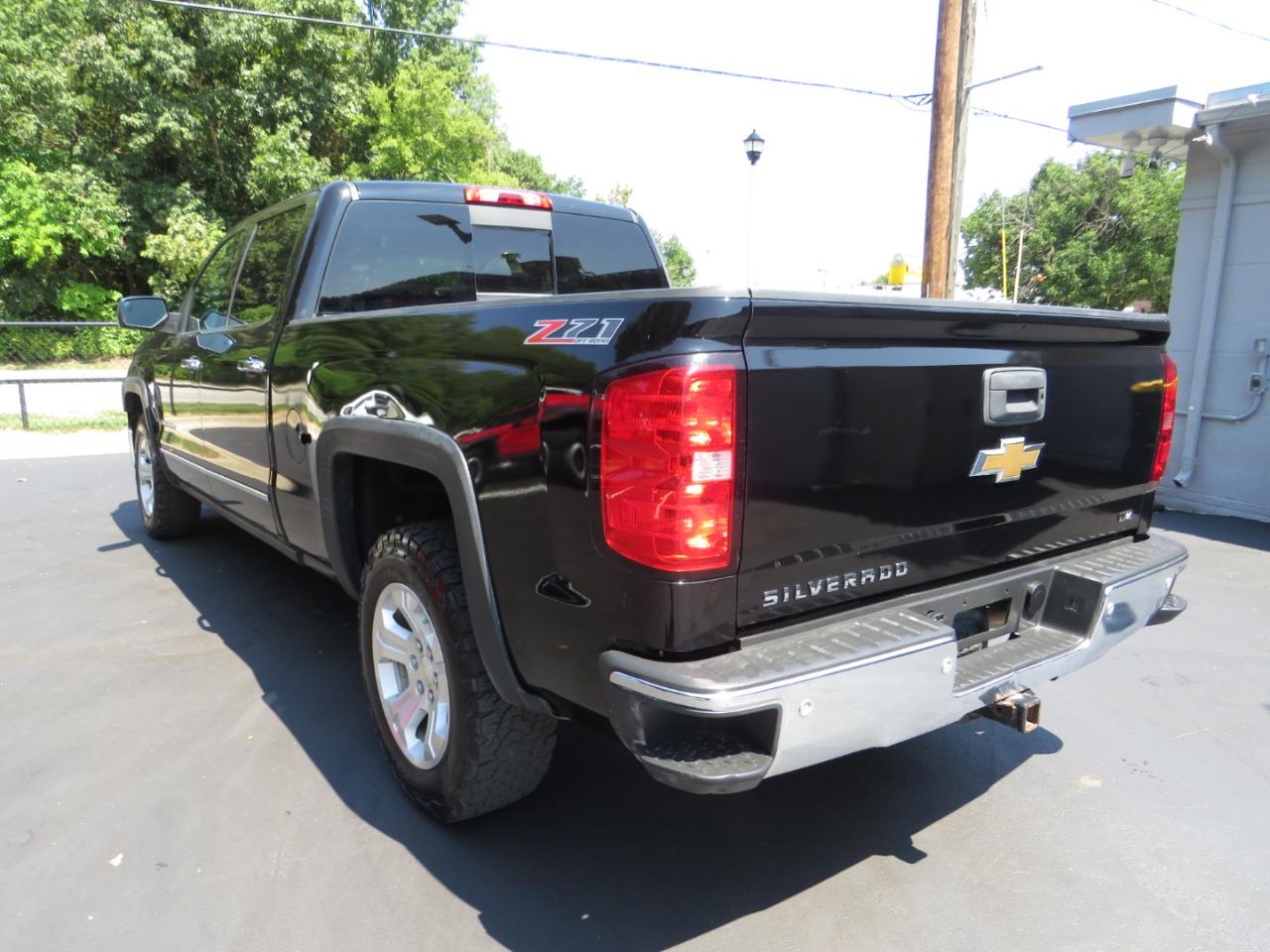 Chevrolet Silverado 1500 4WD Crew Cab 153.0" LTZ w/2LZ 2015