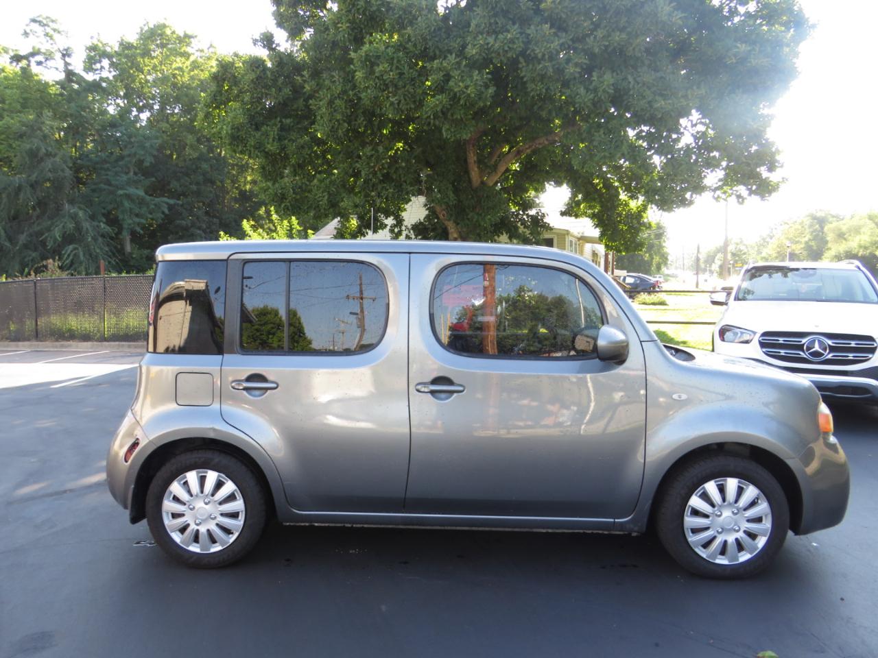 Nissan Cube 5dr Wgn I4 CVT 1.8 S 2011