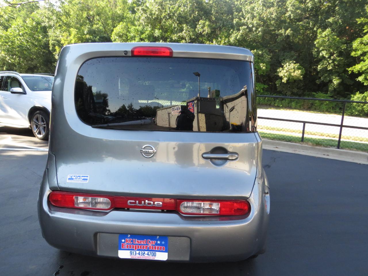 Nissan Cube 5dr Wgn I4 CVT 1.8 S 2011