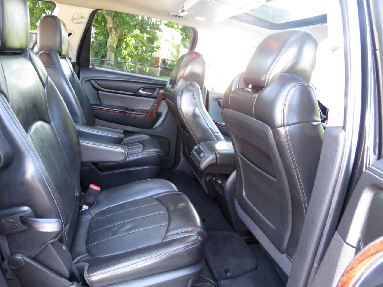 Chevrolet Traverse AWD 4dr LTZ 2013