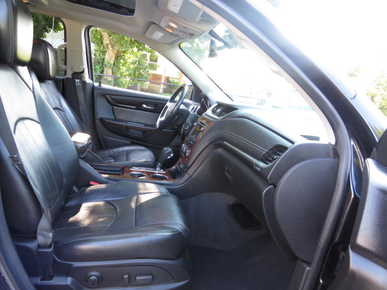 Chevrolet Traverse AWD 4dr LTZ 2013