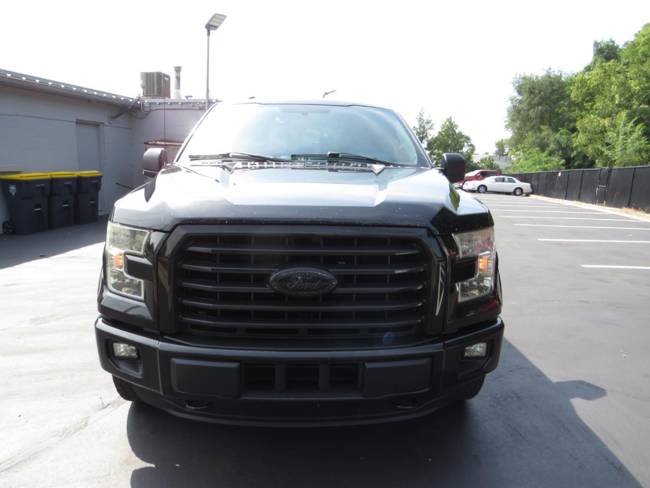 Ford F-150 4WD SuperCab 145" Lariat 2015