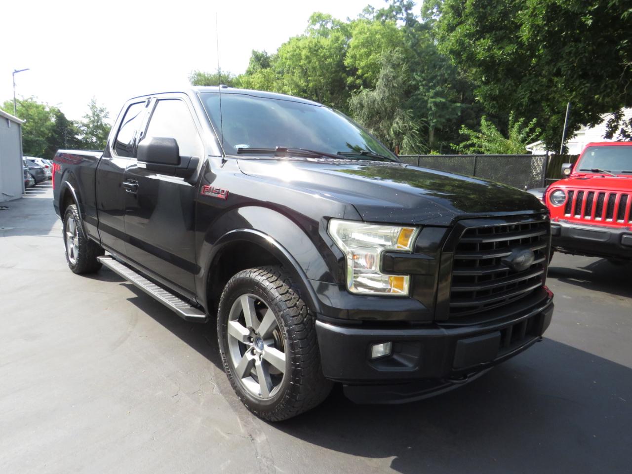 Ford F-150 4WD SuperCab 145" Lariat 2015