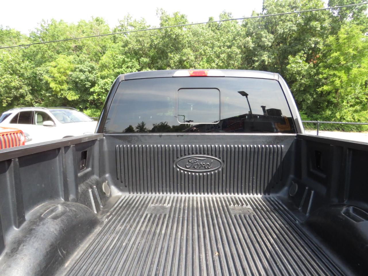 Ford F-150 4WD SuperCab 145" Lariat 2015