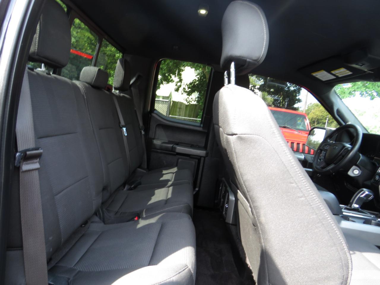 Ford F-150 4WD SuperCab 145" Lariat 2015