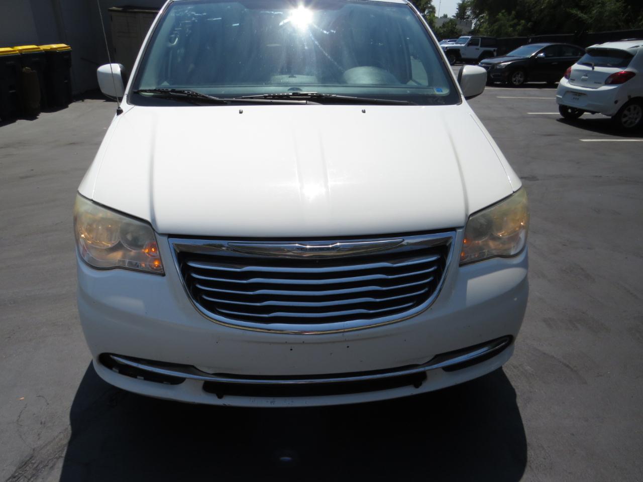Chrysler Town & Country 4dr Wgn Touring 2012