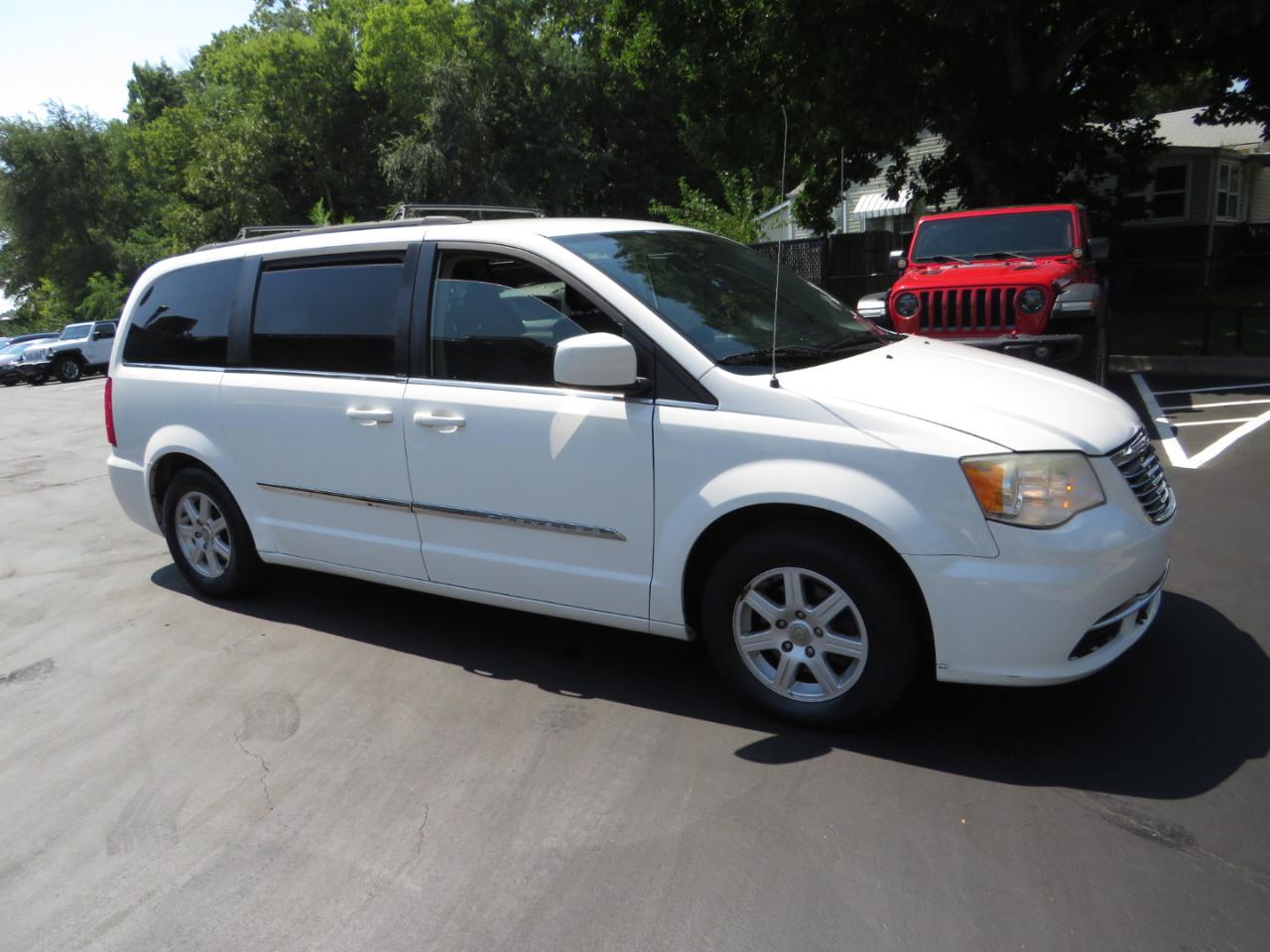 Chrysler Town & Country 4dr Wgn Touring 2012