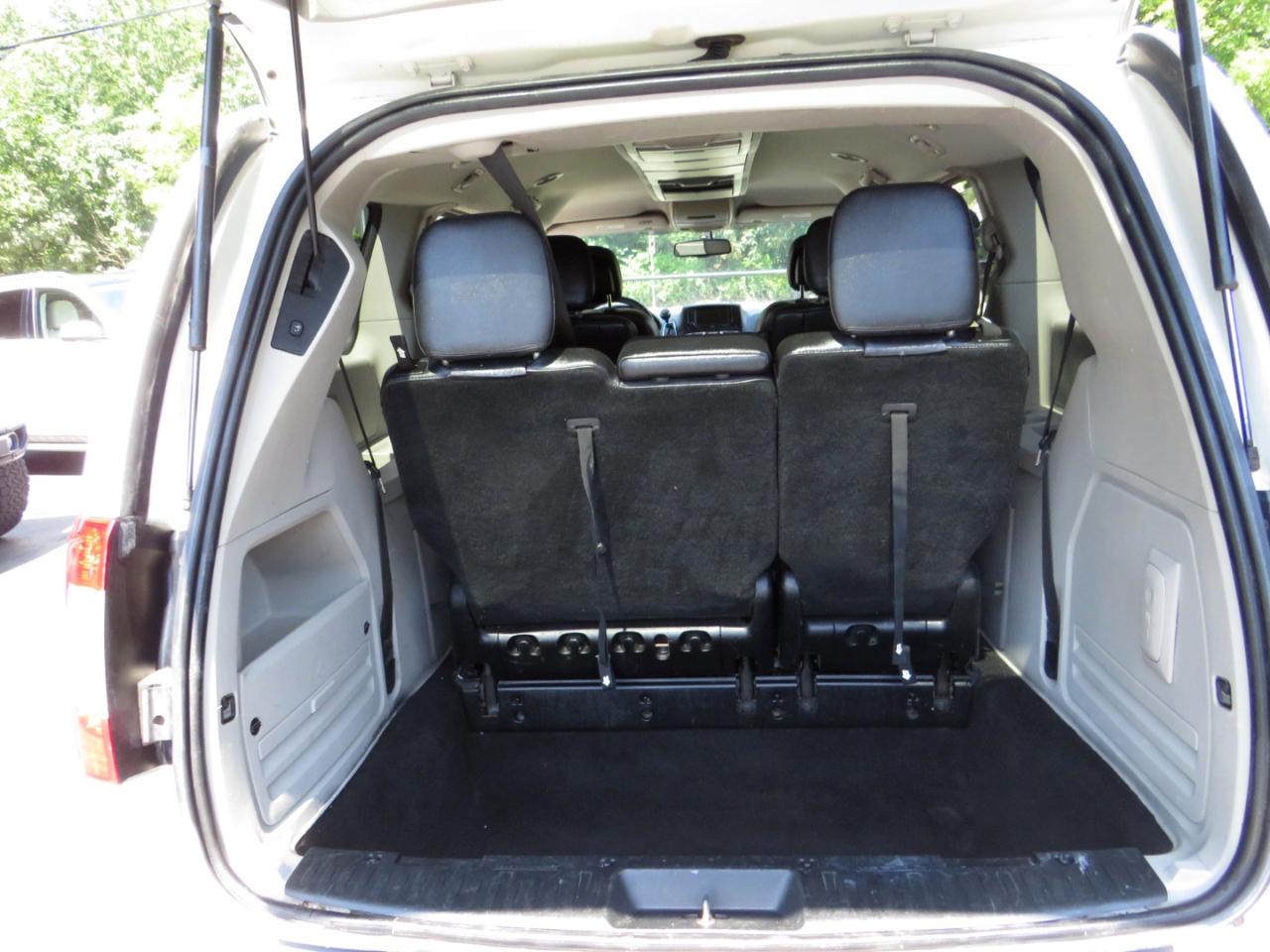 Chrysler Town & Country 4dr Wgn Touring 2012