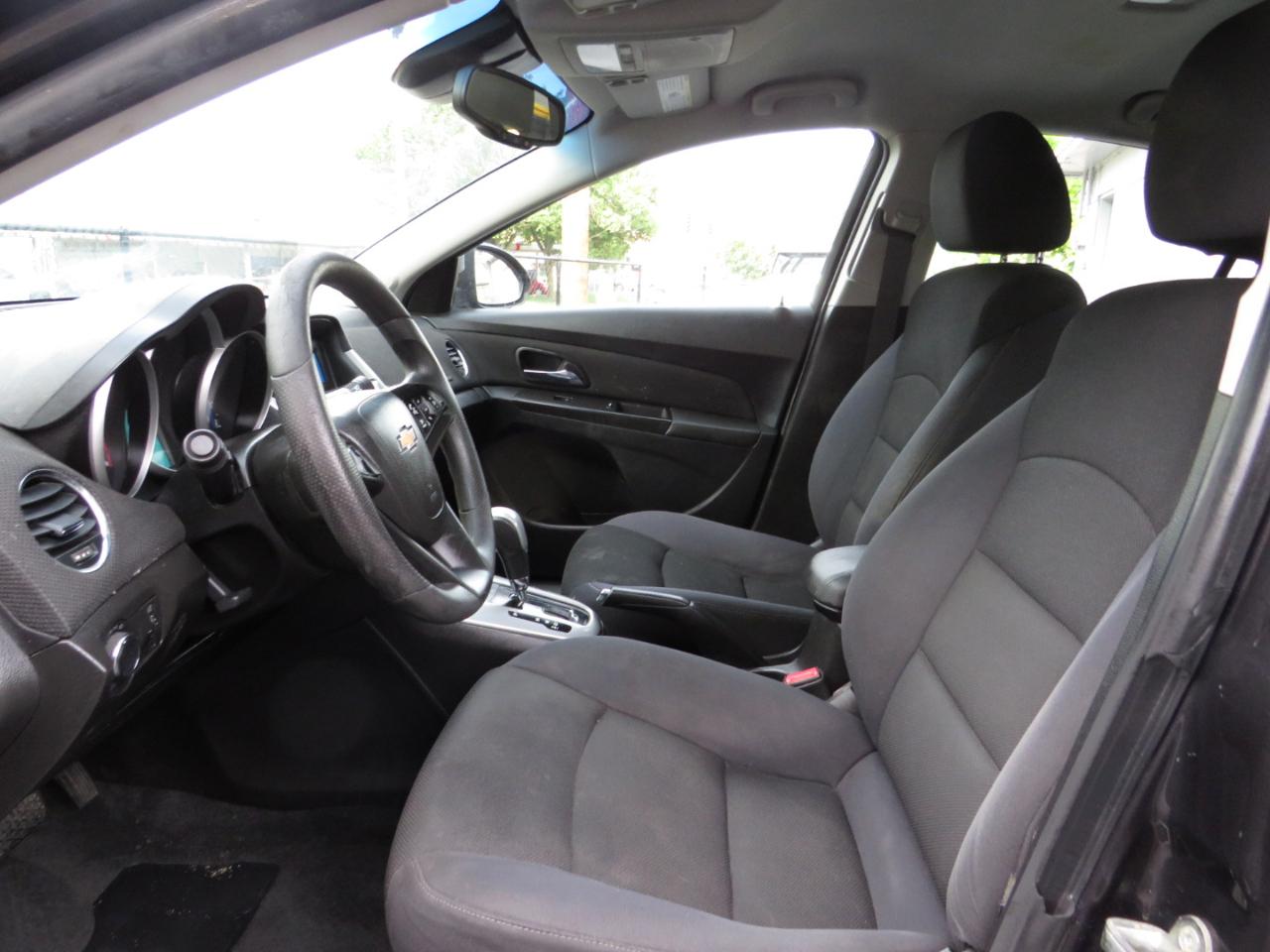 Chevrolet Cruze Limited 4dr Sdn Auto LT w/1LT 2016
