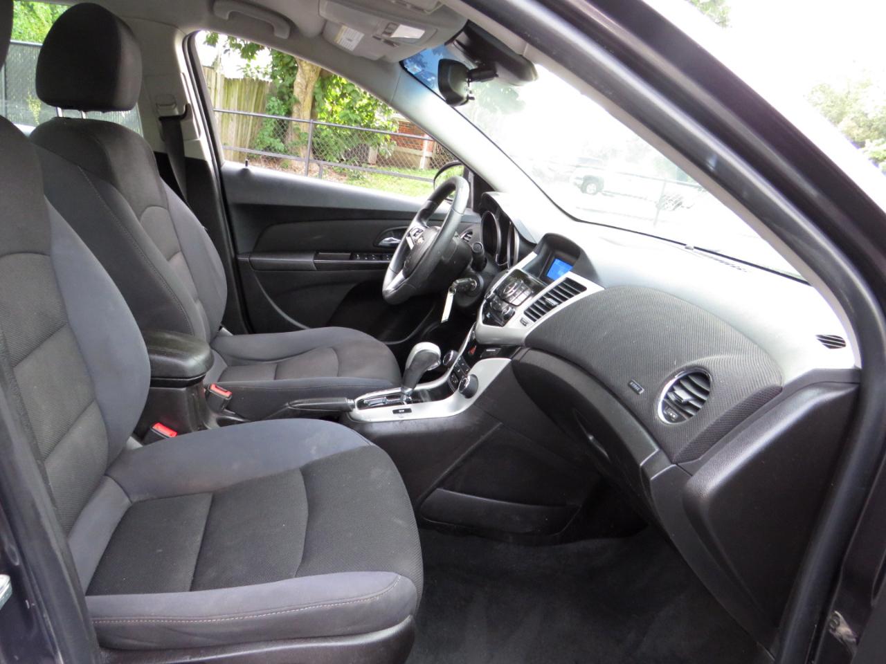 Chevrolet Cruze Limited 4dr Sdn Auto LT w/1LT 2016