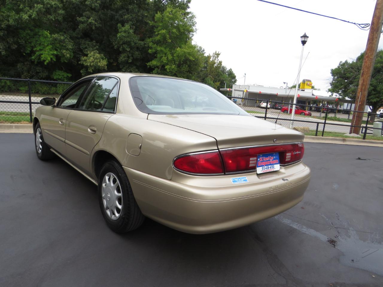 Buick Century 4dr Sdn Custom 2005