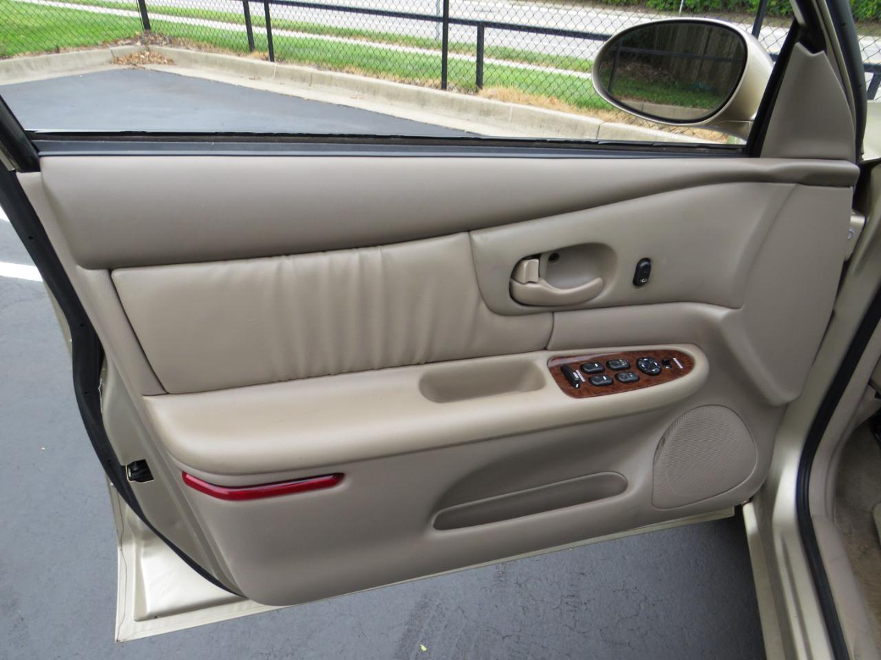 Buick Century 4dr Sdn Custom 2005