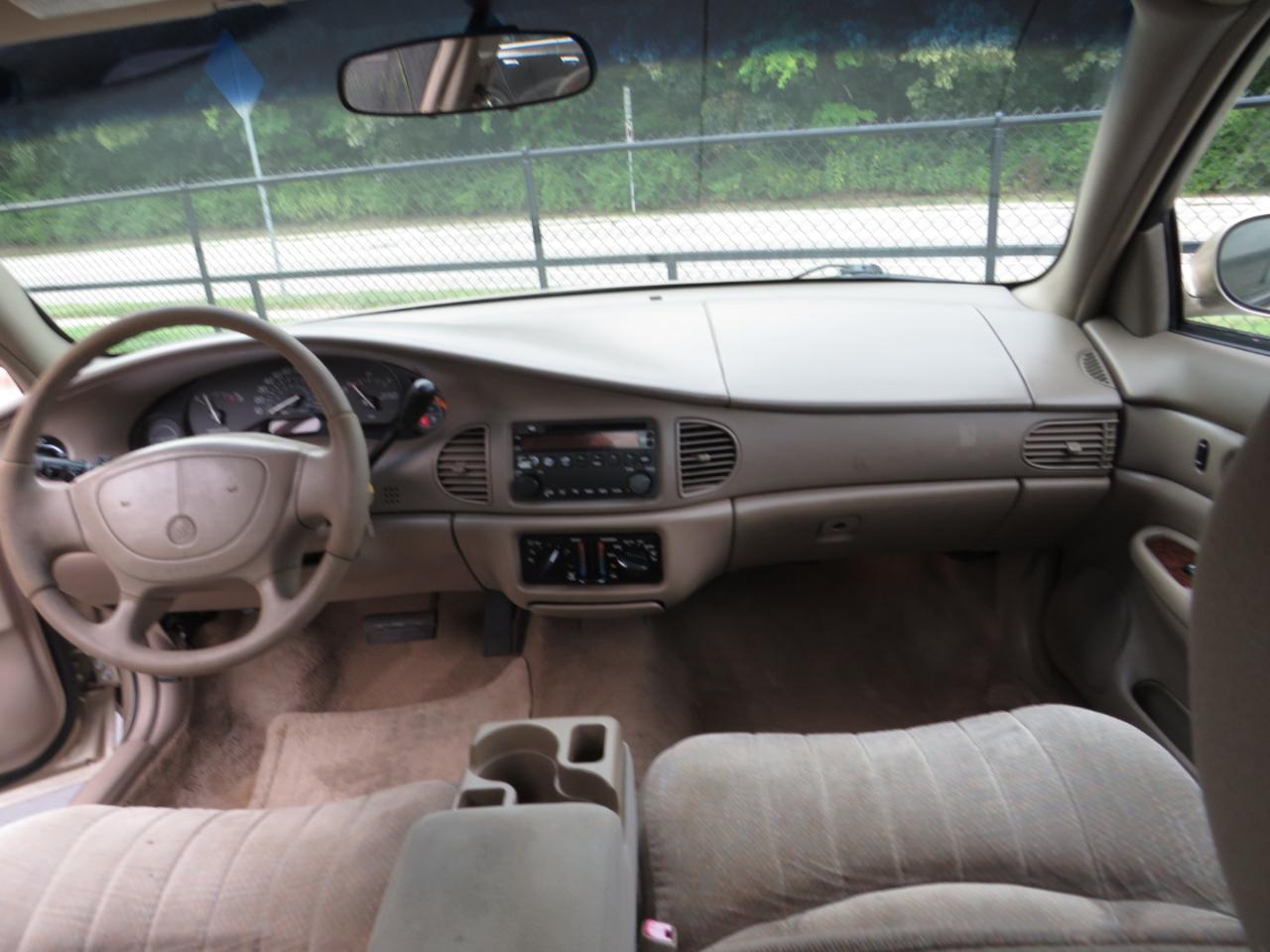Buick Century 4dr Sdn Custom 2005