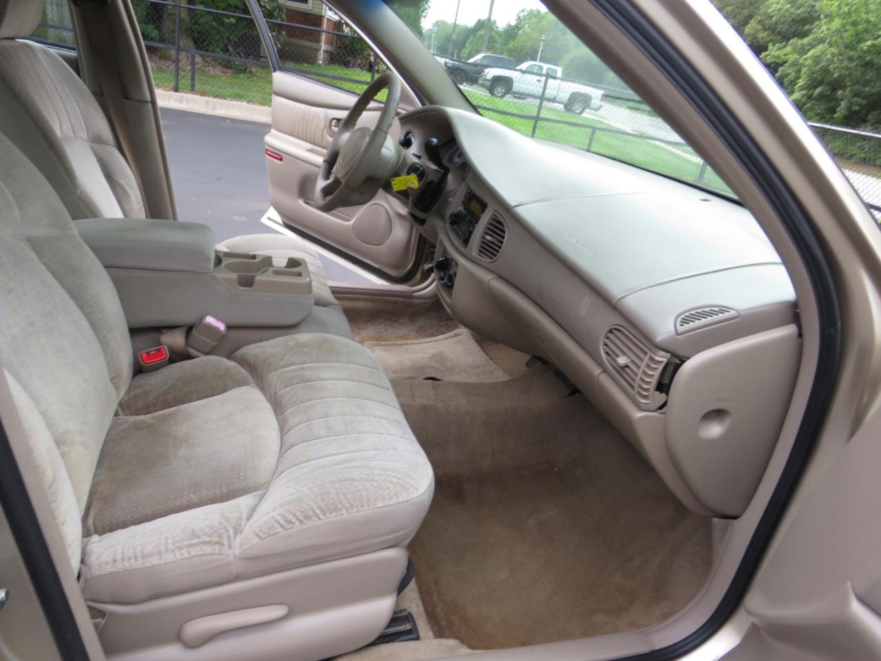 Buick Century 4dr Sdn Custom 2005