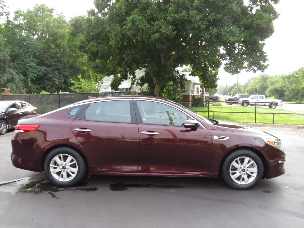 Kia Optima LX Auto 2017