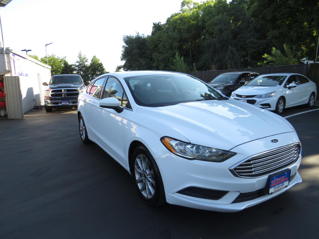 Ford Fusion 4dr Sdn SE FWD 2016